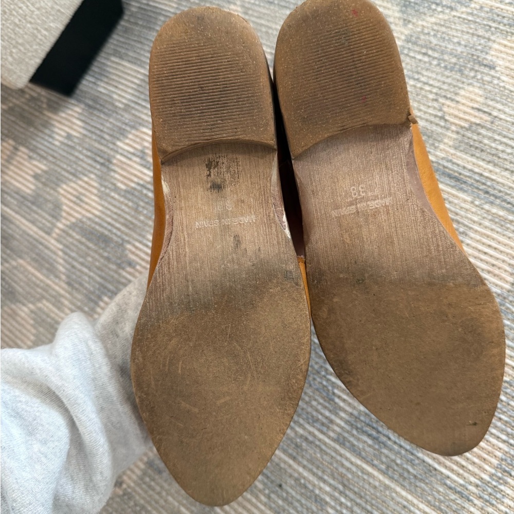 Free People Two-Tone Brown & Red Leather Slip-On Flats - Picture 4 of 7